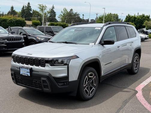 Silver Zynith Clearcoat 2026 Jeep Cherokee LAREDO/LIMITED
