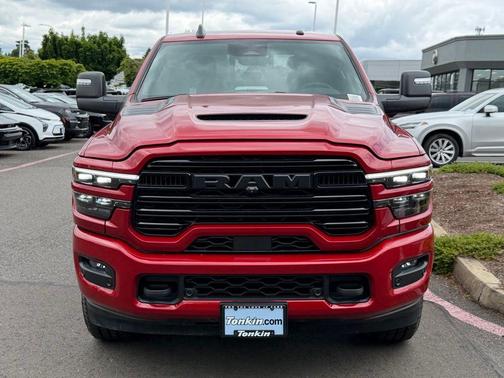 Molten Red Pearlcoat 2026 RAM 2500 Laramie