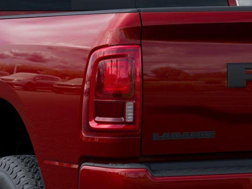 Molten Red Pearlcoat 2026 RAM 2500 Laramie
