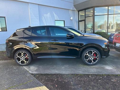 2024 Alfa Romeo Tonale Veloce