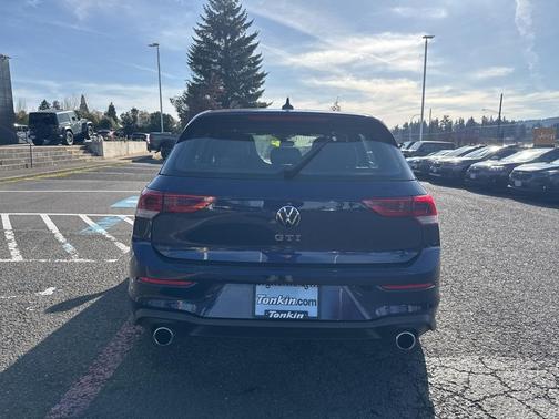2024 Volkswagen Golf GTI 2.0T SE