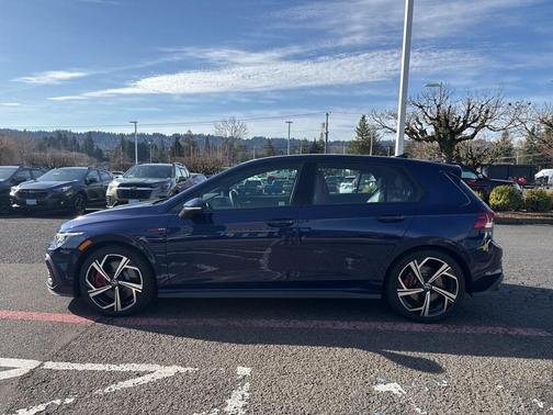 2024 Volkswagen Golf GTI 2.0T SE