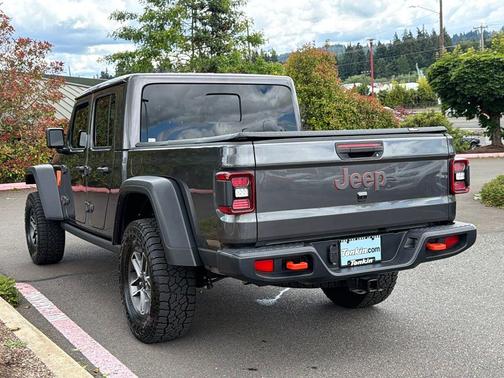 Granite Crystal Clearcoat Metallic 2025 Jeep Gladiator Mojave