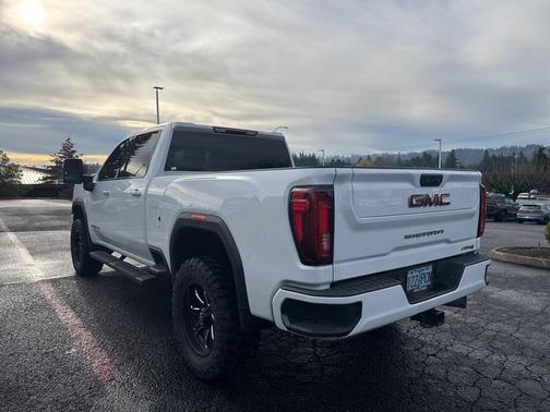 2022 GMC Sierra 2500 AT4