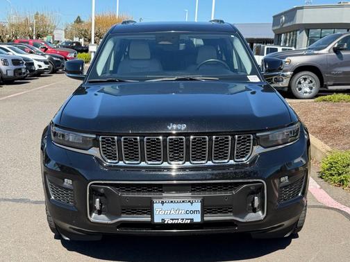Diamond Black 2022 Jeep Grand Cherokee L Overland