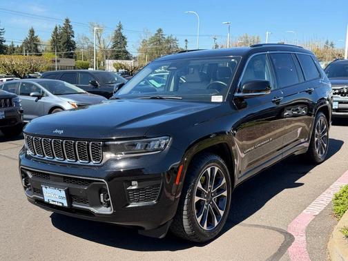Diamond Black 2022 Jeep Grand Cherokee L Overland