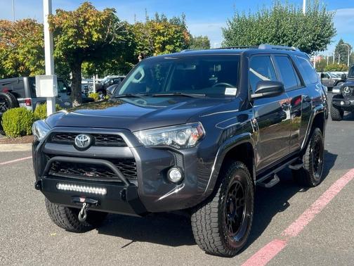 2018 Toyota 4Runner SR5
