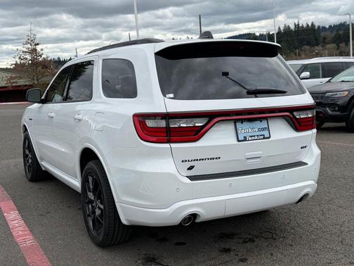 White Knuckle Clearcoat 2026 Dodge Durango GT HEMI V8