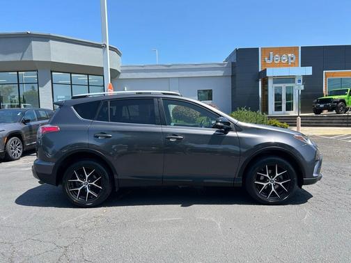 2016 Toyota RAV4 SE