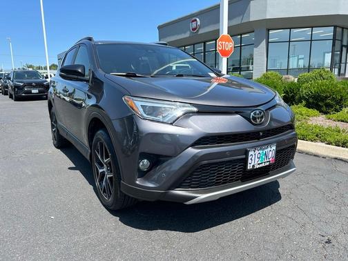 2016 Toyota RAV4 SE