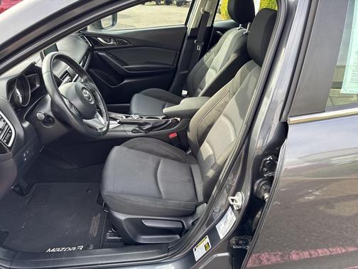 2016 Mazda Mazda3 i Touring