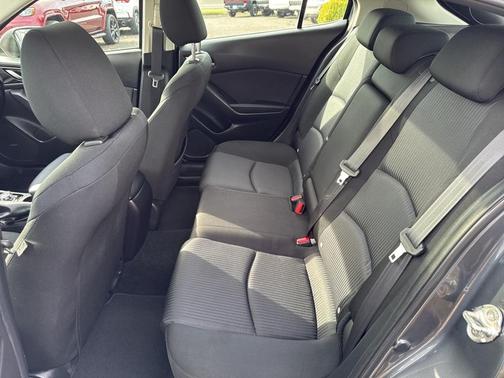 2016 Mazda Mazda3 i Touring