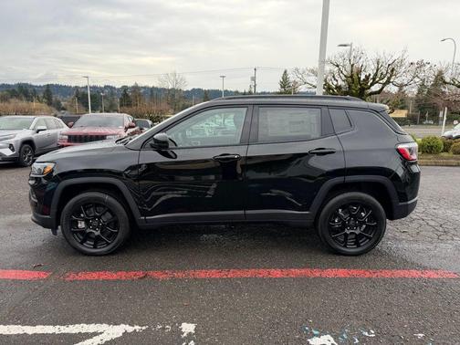 Diamond Black 2026 Jeep Compass Latitude