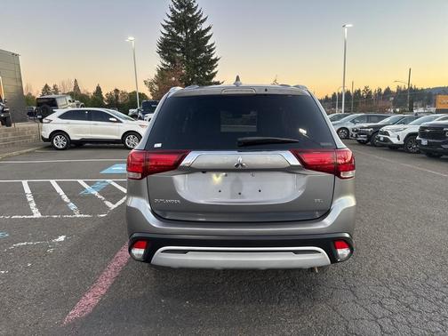 2020 Mitsubishi Outlander SEL