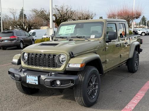 2026 Jeep Gladiator Sport