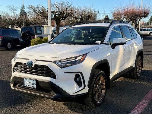 2023 Toyota RAV4 Hybrid Woodland Edition