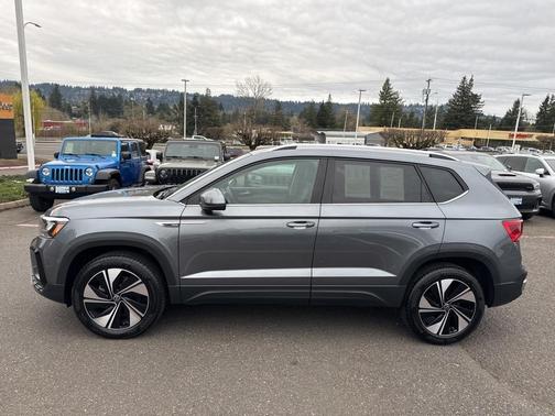 2024 Volkswagen Taos 1.5T SE