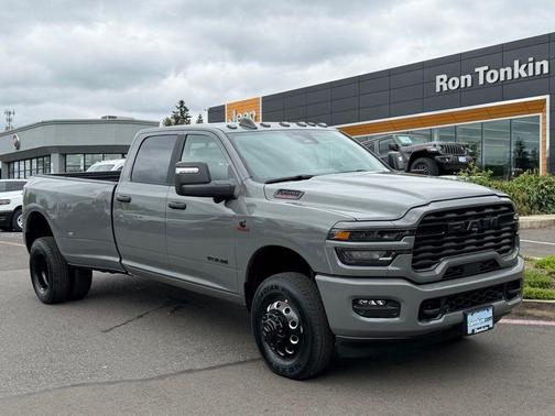 Ceramic Gray Clearcoat 2026 RAM 3500 Big Horn