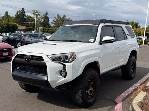 Blizzard Pearl 2022 Toyota 4Runner TRD Off Road Premium