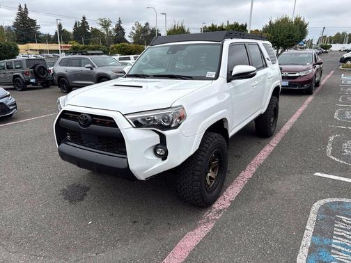 Blizzard Pearl 2022 Toyota 4Runner TRD Off Road Premium
