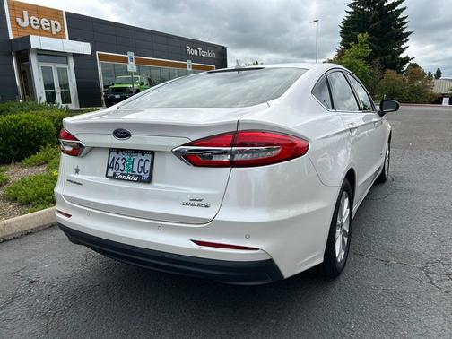2019 Ford Fusion Hybrid SE