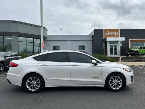 2019 Ford Fusion Hybrid SE