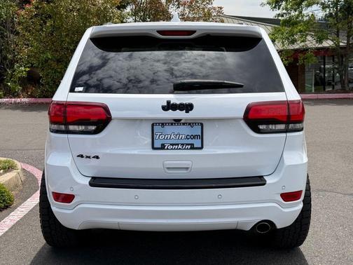 Bright White Clearcoat 2018 Jeep Grand Cherokee Altitude