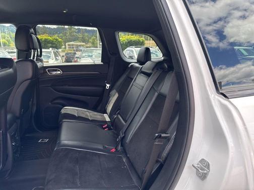 Bright White Clearcoat 2018 Jeep Grand Cherokee Altitude