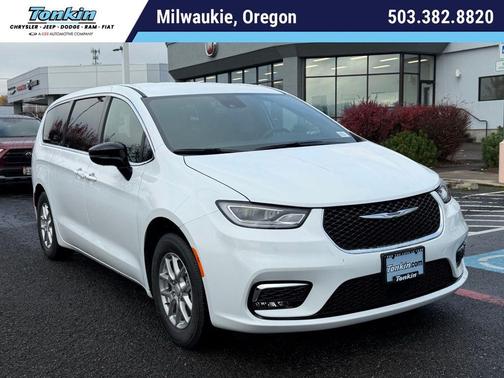 Bright White Clearcoat 2026 Chrysler Pacifica Select