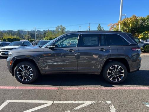 2025 Jeep Grand Cherokee Overland