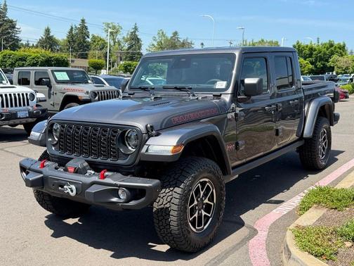 Granite Crystal Clearcoat Metallic 2026 Jeep Gladiator Shadow Ops