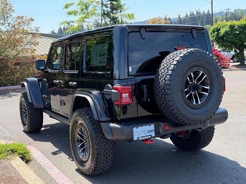Black Clearcoat 2026 Jeep Wrangler Rubicon