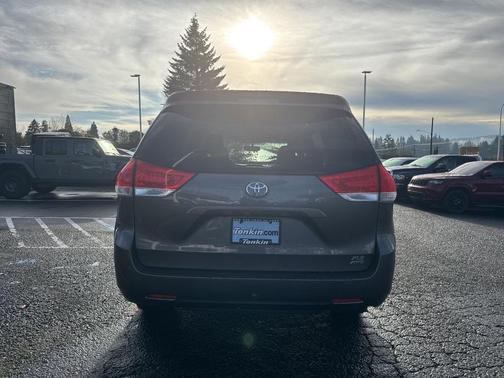 2013 Toyota Sienna XLE
