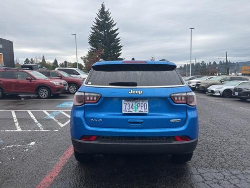 2023 Jeep Compass Latitude Lux