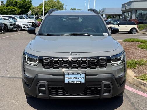 Sting Gray Clearcoat 2026 Jeep Cherokee LAREDO/LIMITED