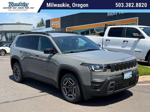 Sting Gray Clearcoat 2026 Jeep Cherokee LAREDO/LIMITED