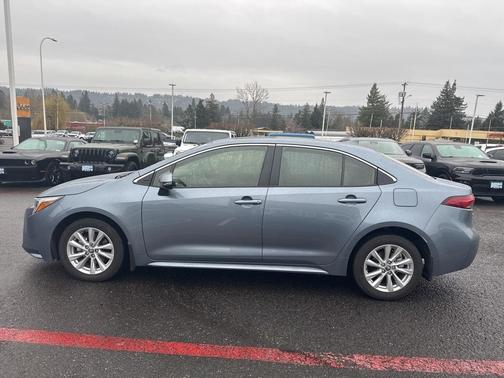 2024 Toyota Corolla Hybrid XLE