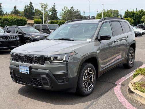 Sting Gray Clearcoat 2026 Jeep Cherokee LAREDO/LIMITED