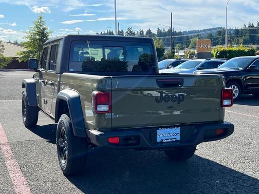 2025 Jeep Gladiator Sport
