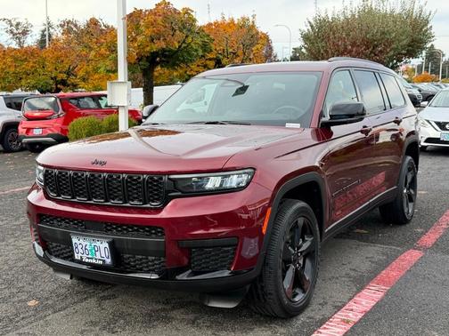 2023 Jeep Grand Cherokee L Laredo