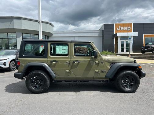 2025 Jeep Wrangler Sport