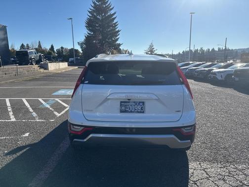 2023 Kia Niro SX Touring