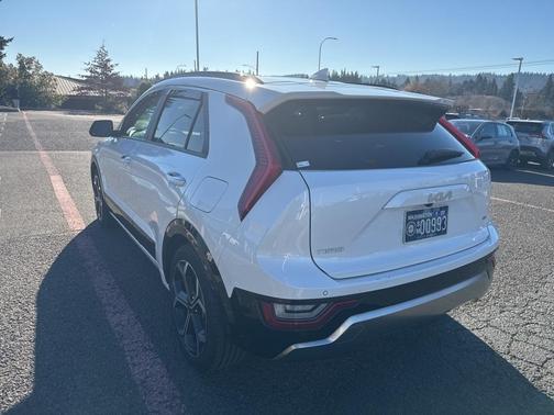 2023 Kia Niro SX Touring