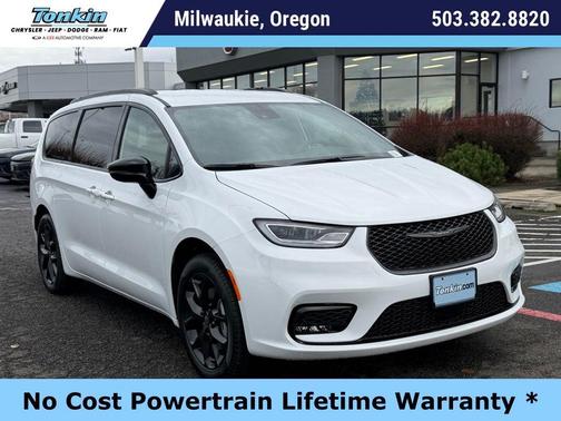 Bright White Clearcoat 2026 Chrysler Pacifica Select