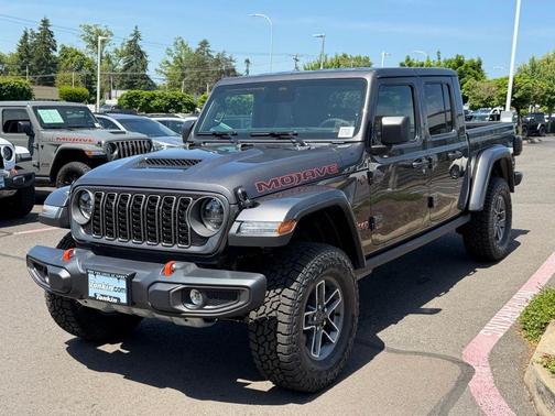 Granite Crystal Clearcoat Metallic 2026 Jeep Gladiator Mojave