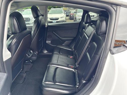 Pearl White Multi 2021 Tesla Model Y Long Range