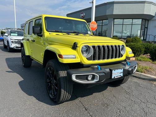 2024 Jeep Wrangler 4xe Sahara