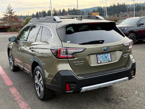 2022 Subaru Outback Touring