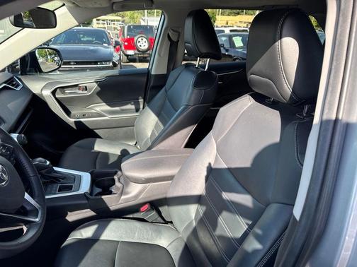 Silver Sky Metallic 2021 Toyota RAV4 XLE Premium