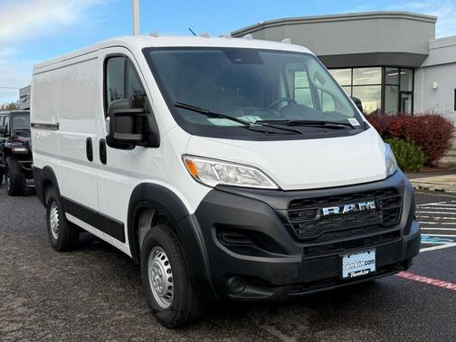 Bright White Clearcoat 2026 RAM ProMaster 1500 Low Roof